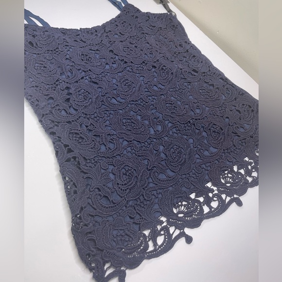 Front lace top - Picture 8 of 8